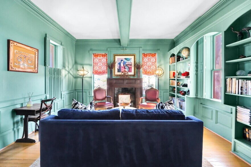 More Photos Of 111 Legacy Ln, Comfort Winery Vineyard For Sale