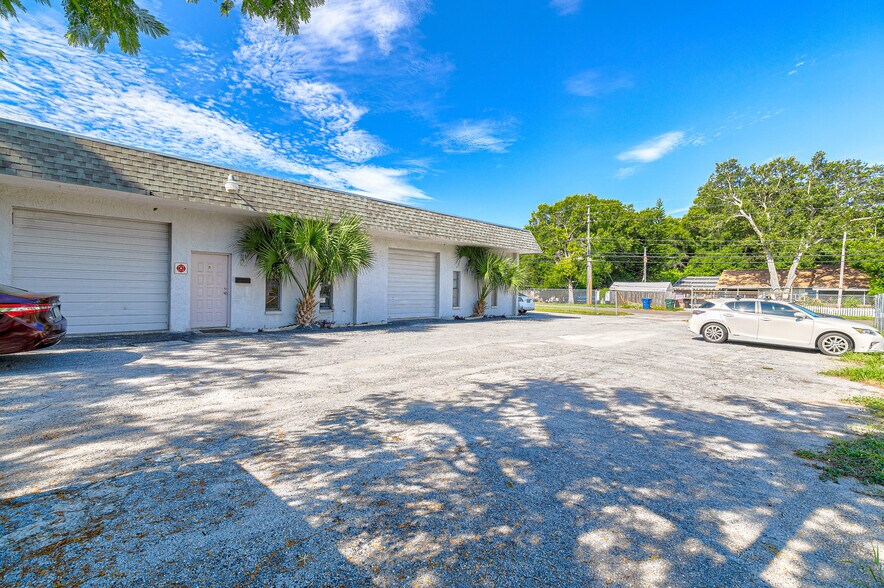 More Photos Of 689 4th St NW, Largo Manufacturing For Sale