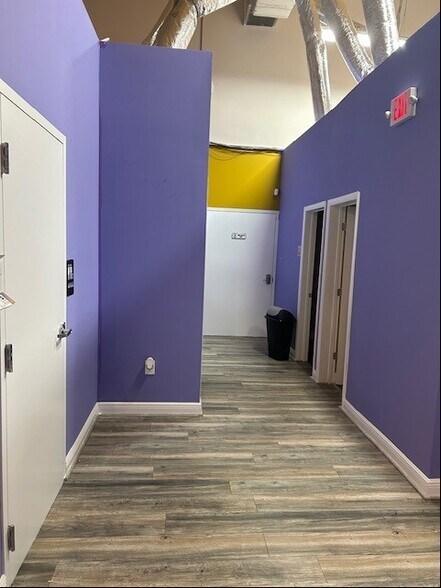 More Photos Of 1700 Banks Rd, Margate Flex For Lease