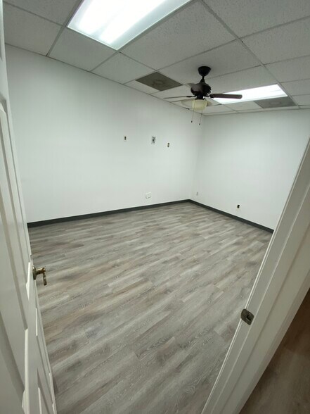 More Photos Of 13555 Automobile Blvd, Clearwater Medical For Lease