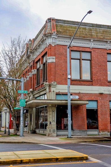 More Photos Of 179-195 Commercial St NE, Salem Storefront Retail Office For Lease