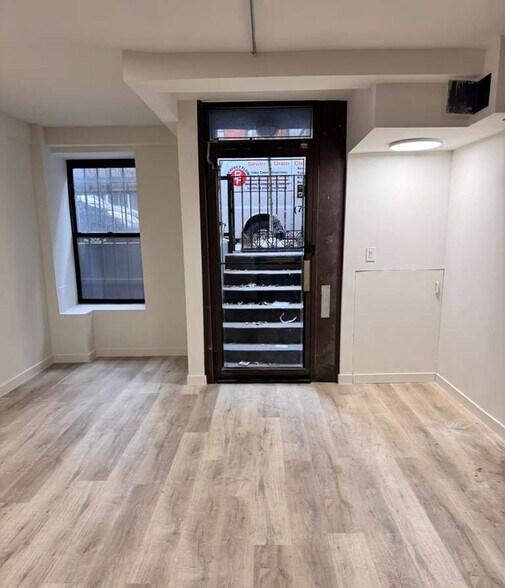 More Photos Of 245 E 13th St, New York Apartments For Lease