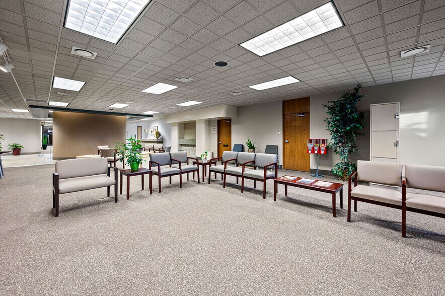 More Photos Of 2530 N 8th St, Grand Junction Medical For Sale