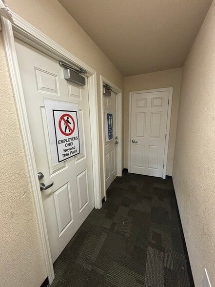 More Photos Of 570 Keyes St, San Jose Apartments For Lease