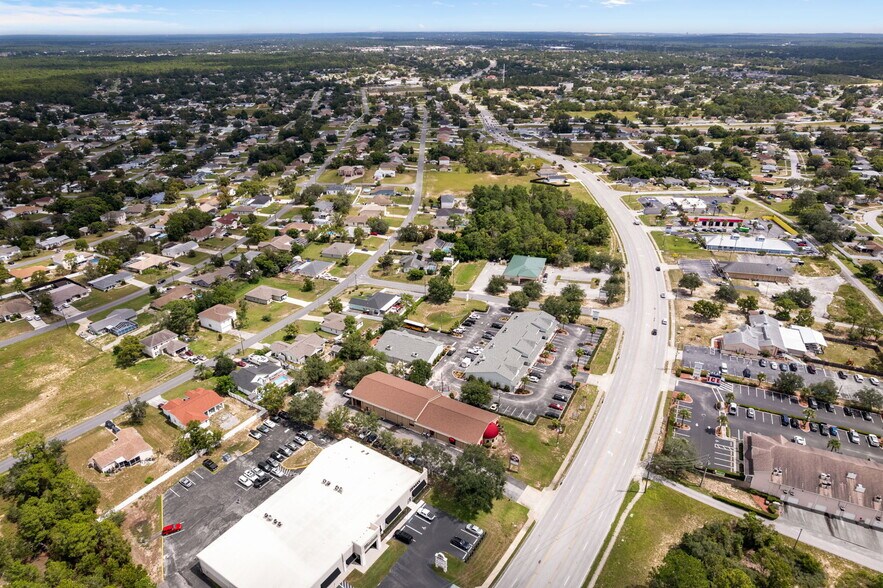 More Photos Of 5149 Mariner Blvd, Spring Hill Flex For Sale