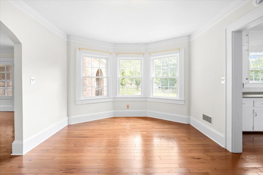 More Photos Of 301 E Main St, Easley Land For Sale