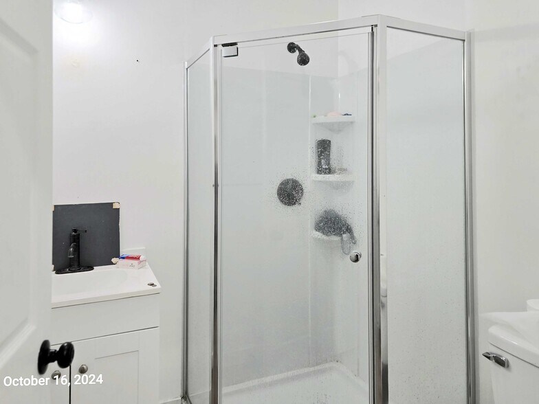 More Photos Of 1526 E 1st St, Los Angeles Coworking Space