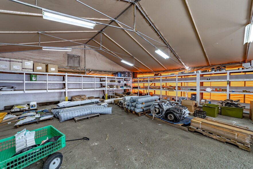 More Photos Of 55 Myers Ave, Myers Flat Manufacturing For Sale