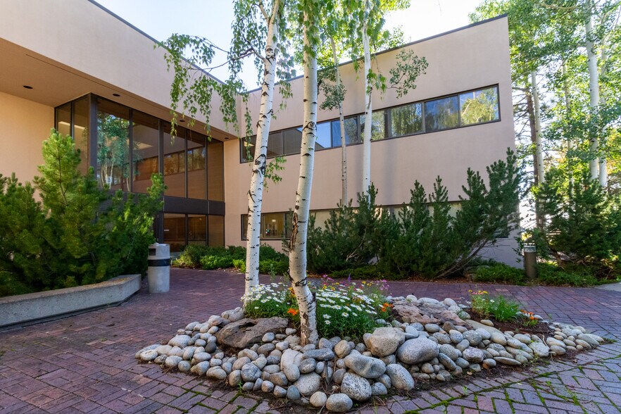 More Photos Of 602 Park Point Dr, Golden Office For Lease