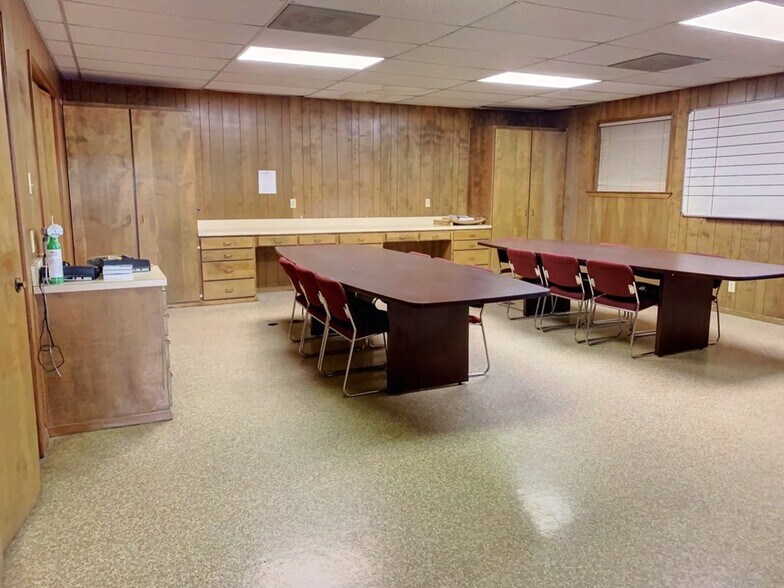 More Photos Of 1206 W Interstate 20, Monahans Office For Sale