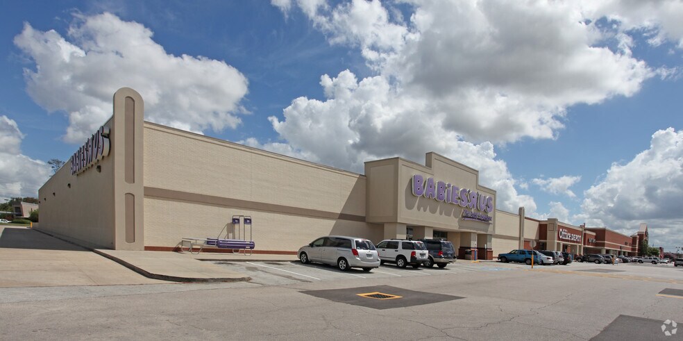 More Photos Of 302-380 FM 1960 W, Houston Unknown For Lease