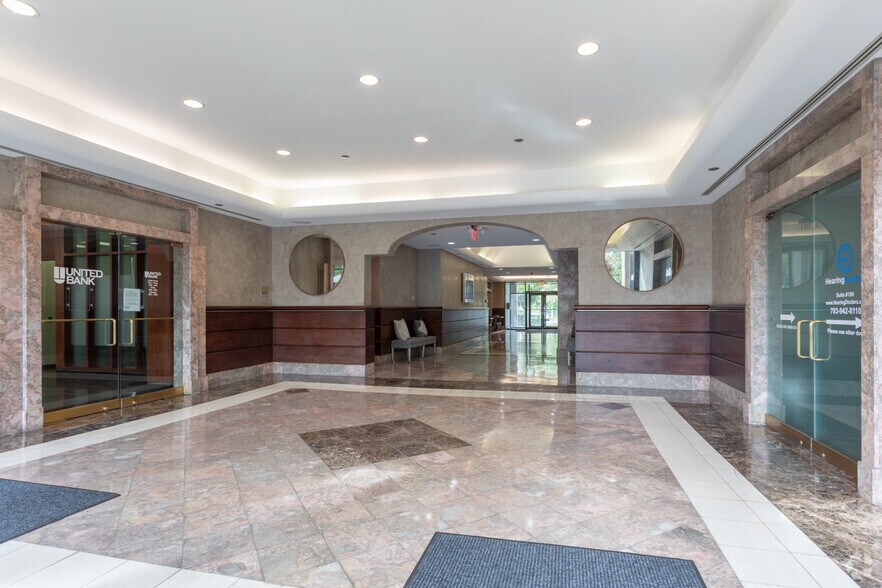 More Photos Of 1320 Old Chain Bridge Rd, McLean Office For Lease