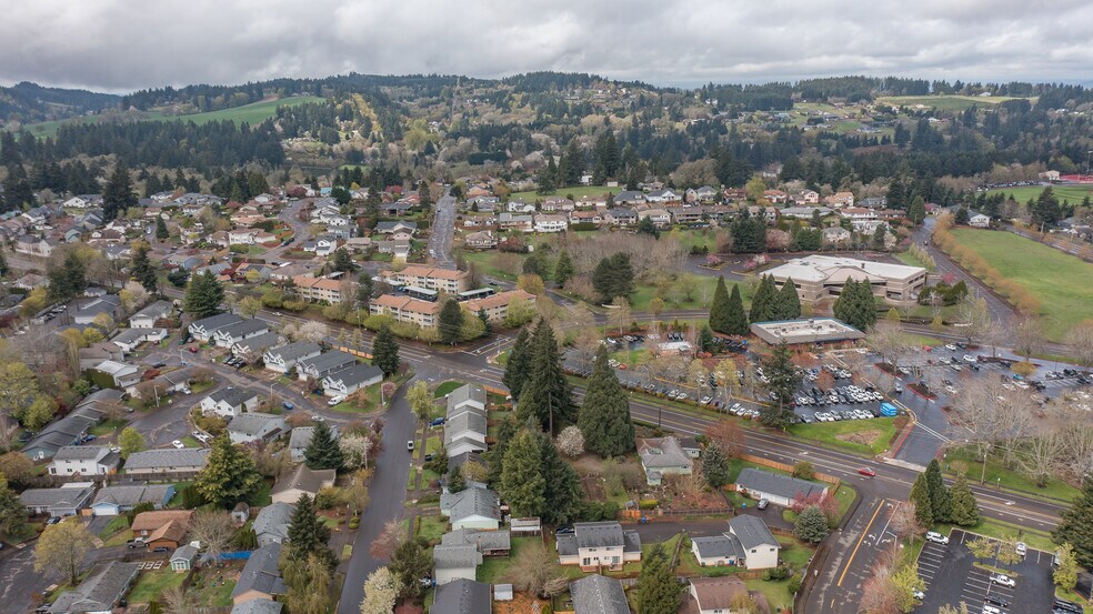 More Photos Of 5198 Skyline Rd S, Salem Multifamily For Sale