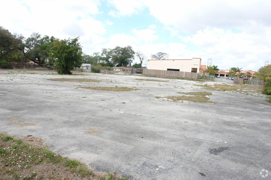 Primary Photo Of 16500 NW 27th Ave, Opa Locka Land For Sale