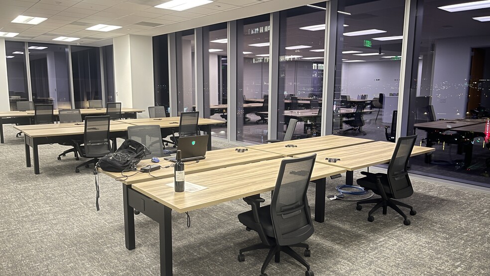 More Photos Of 200 Spectrum Center Dr, Irvine Office For Lease