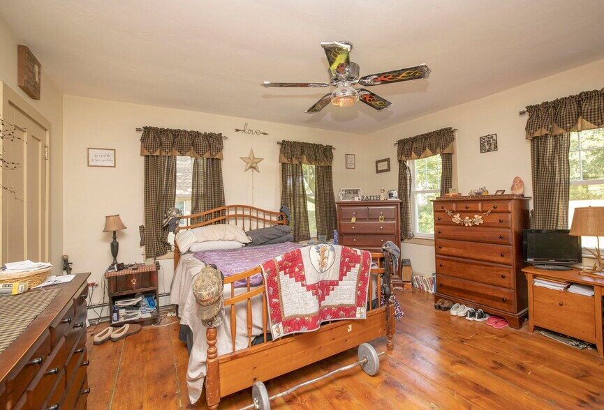 More Photos Of 121 Wood St, Middleborough Storefront Retail Residential For Sale