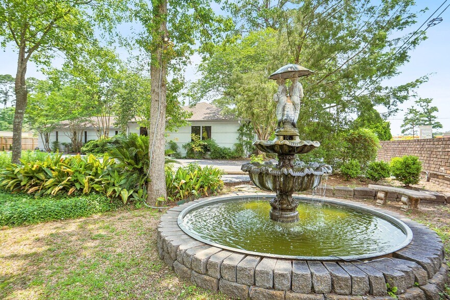 More Photos Of 12421 Memorial Dr, Houston Medical For Sale