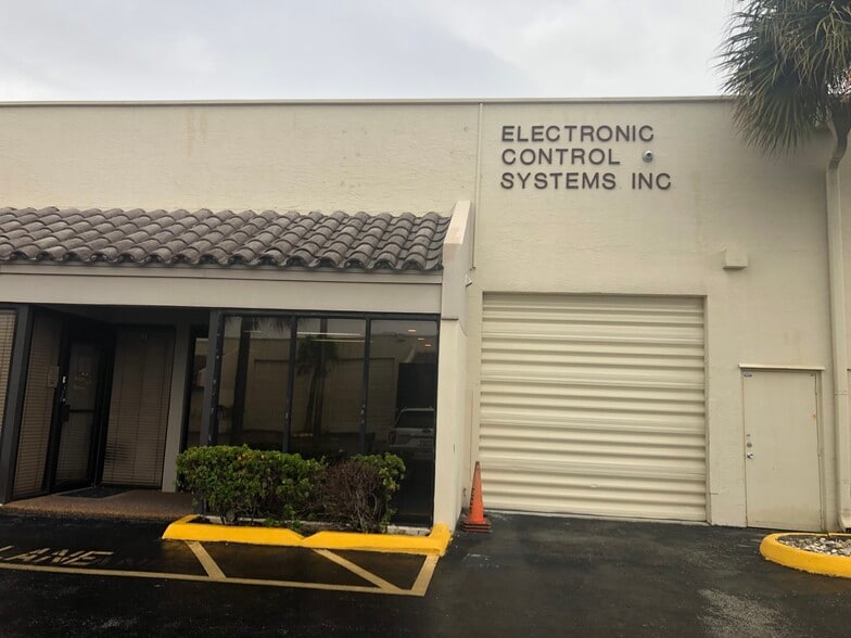 More Photos Of 6175 NW 167th St, Hialeah Light Manufacturing For Sale