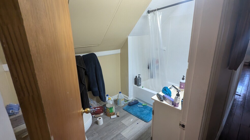 More Photos Of 15-17 Emmett St, Providence Apartments For Sale