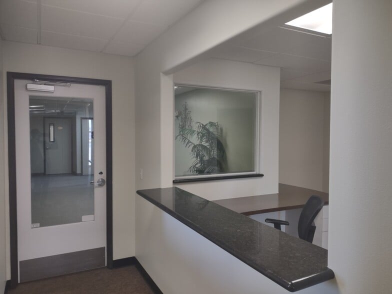 More Photos Of 12021 Jacaranda Ave, Hesperia Medical For Lease