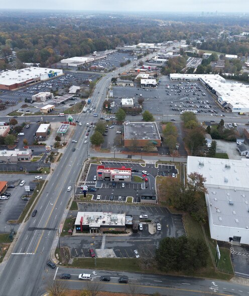 More Photos Of 4805 W Market St, Greensboro Fast Food For Sale