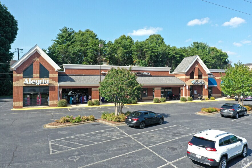 More Photos Of 500-692 Hanes Mall Blvd, Winston-Salem Unknown For Lease