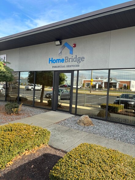 More Photos Of 110 Jefferson Blvd, Warwick Office For Lease