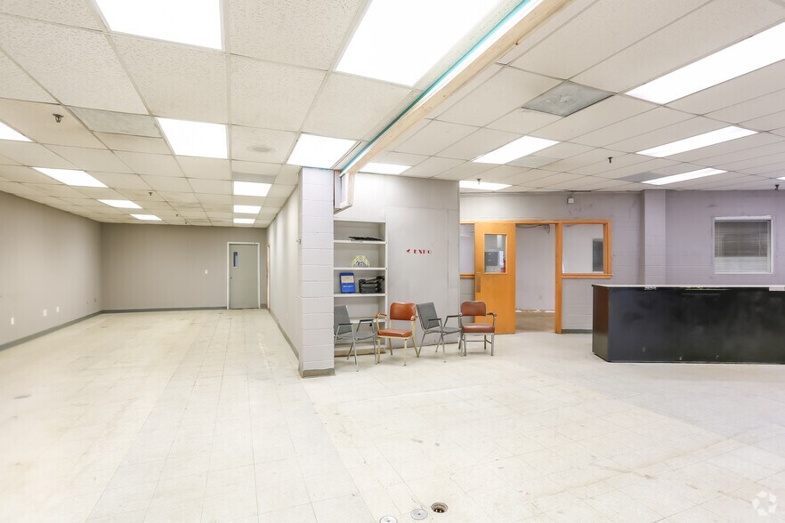 More Photos Of 1315 W 12th St, Kansas City Warehouse For Lease