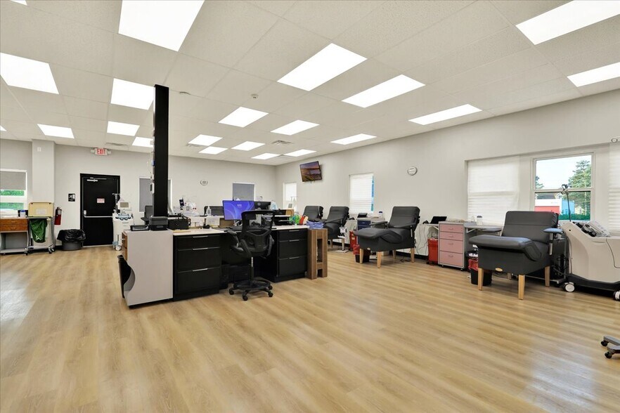 More Photos Of 2745 Leisczs Bridge Rd, Reading Industrial For Sale