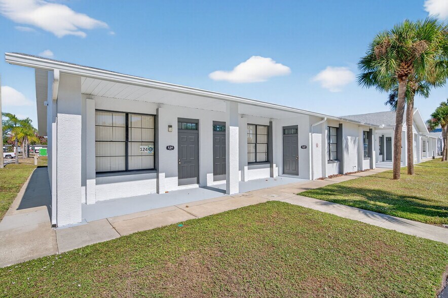 More Photos Of 11350 66th St N, Largo Office Residential For Lease