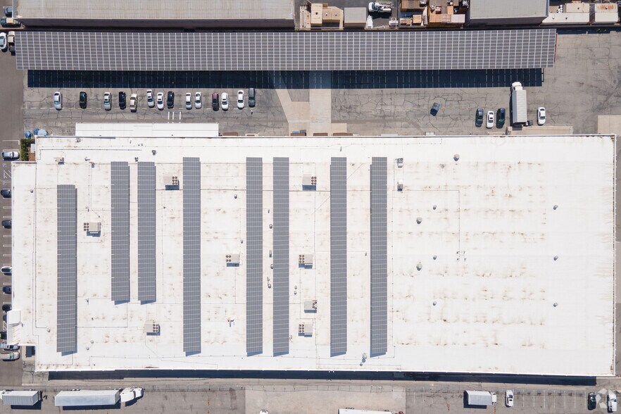 More Photos Of 21310-21314 Lassen St, Chatsworth Warehouse For Lease