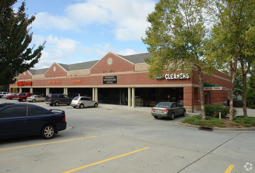 More Photos Of 1610 Mt Vernon Rd, Atlanta Storefront For Sale