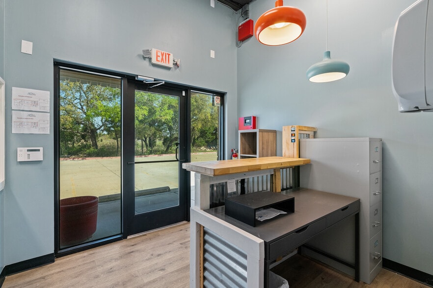 More Photos Of 6111 N FM 620, Austin Daycare Center For Sale
