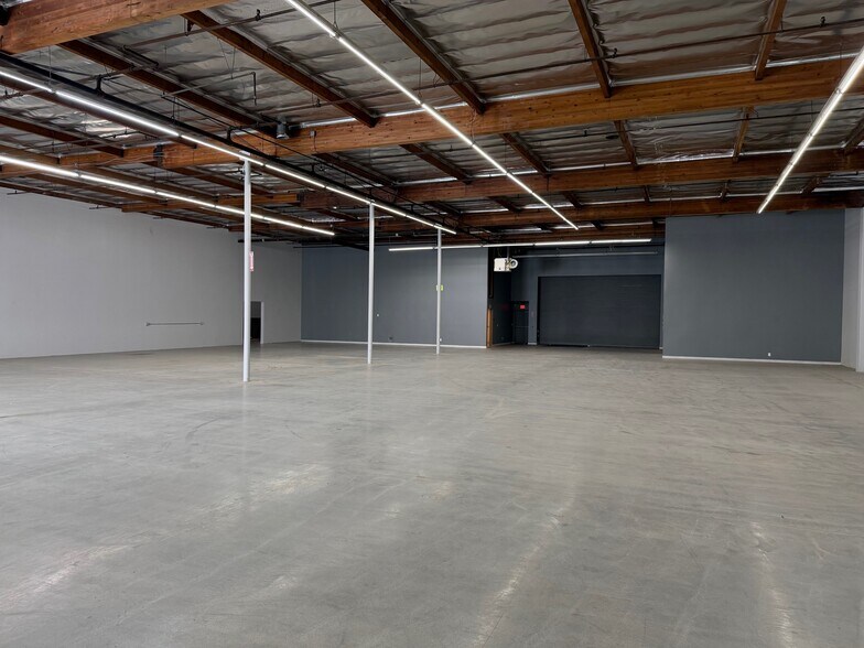 More Photos Of 4900 W 147th St, Hawthorne Service For Lease