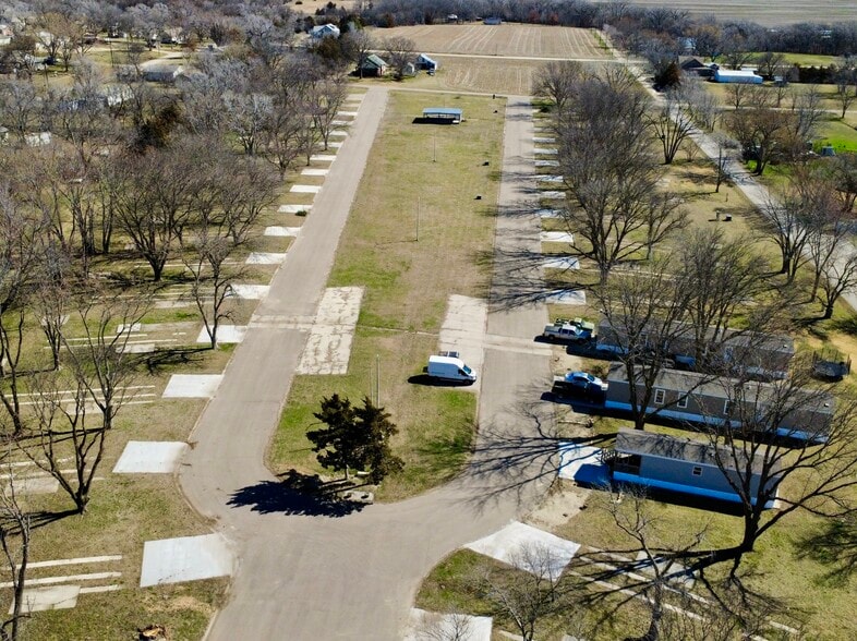 More Photos Of 210 12th St, Clay Center Land For Sale