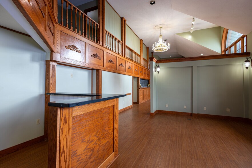 More Photos Of 1009 E 38th St, Erie Storefront Retail Office For Sale