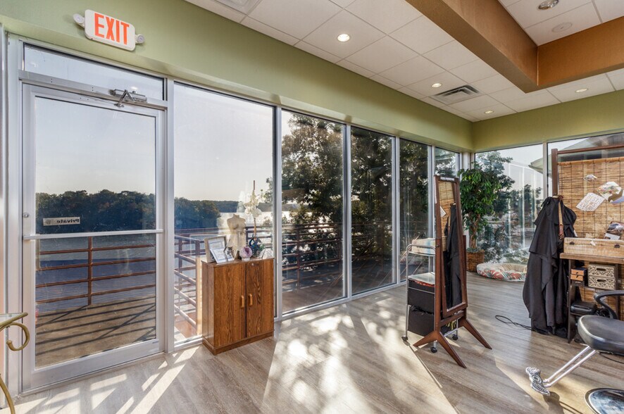 More Photos Of 6550 Pelican Dr, Osage Beach Specialty For Sale