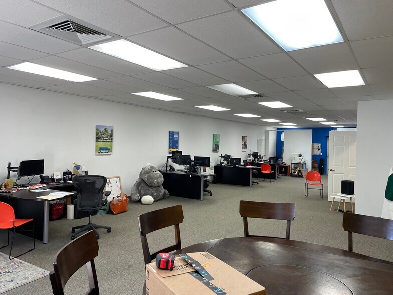 More Photos Of 815 Beville Rd, Daytona Beach Storefront Retail Office For Lease