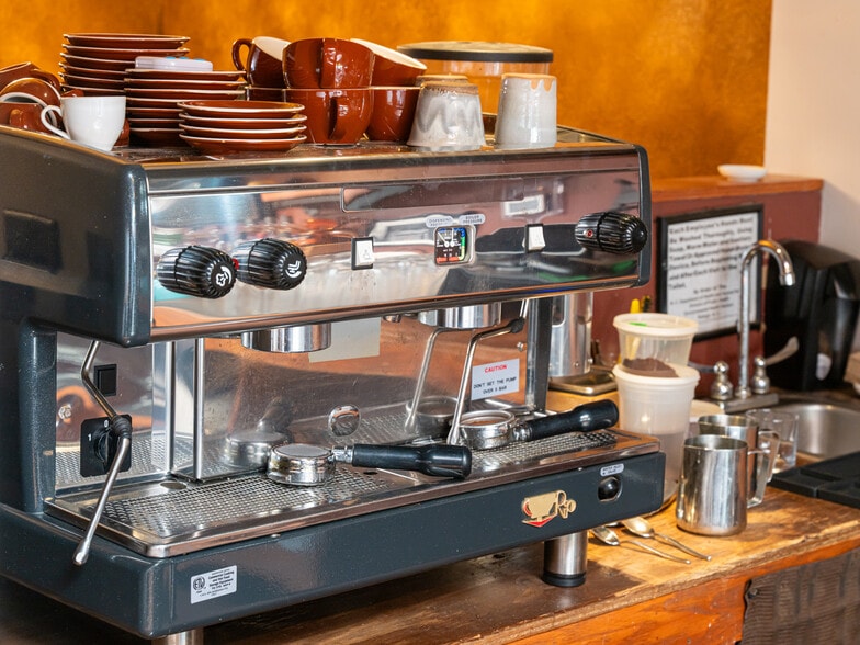 More Photos Of 24-28 Wall St, Asheville Storefront Retail Office For Lease