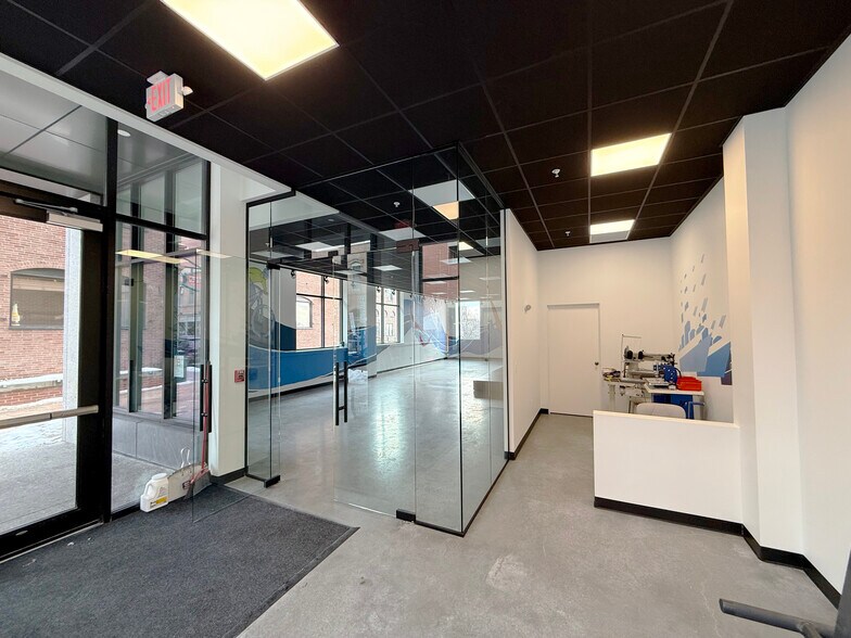 More Photos Of 40 Free St, Portland Apartments For Lease