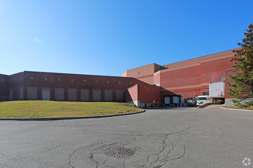 More Photos Of 3255 Hwy 7 E, Markham General Retail For Sale