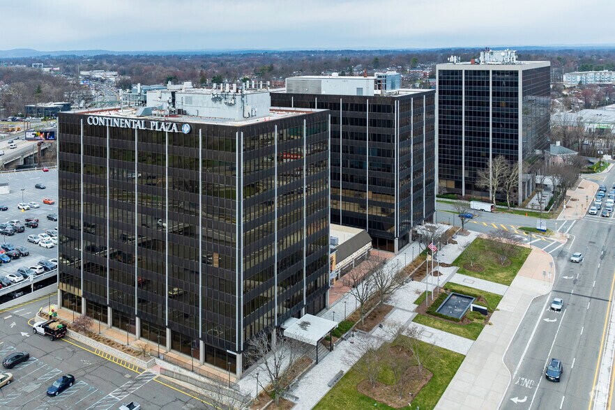 More Photos Of 411 Hackensack Ave, Hackensack Office For Lease