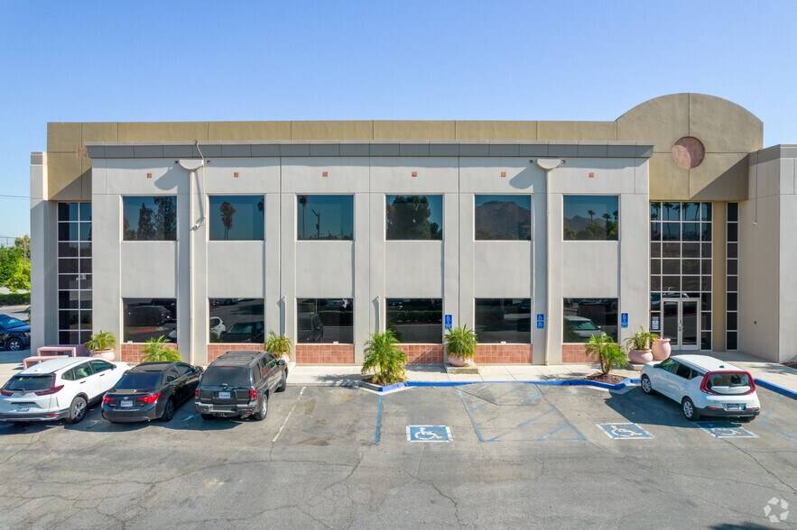 More Photos Of 1461 E Cooley Dr, Colton Medical For Lease