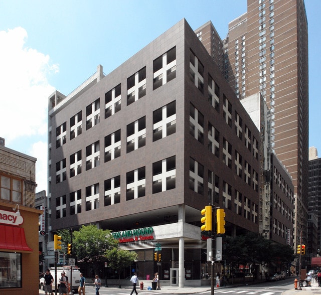 Primary Photo Of 254 S 15th St, Philadelphia Parking Garage For Lease