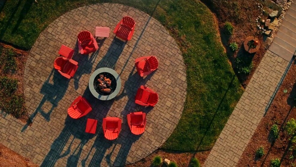 Primary Photo Of 10 Front St, Lake George Hospitality For Sale