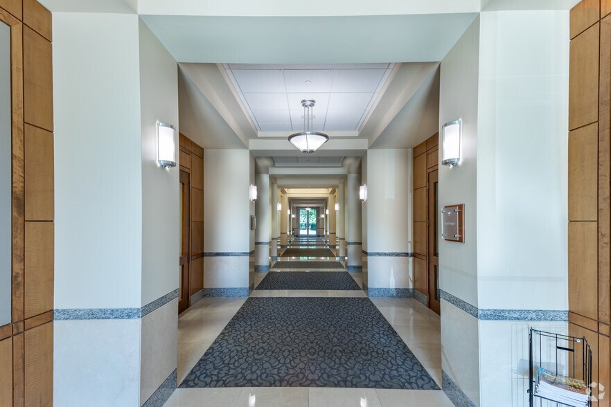 More Photos Of 14045 Ballantyne Corporate Pl, Charlotte Office For Lease