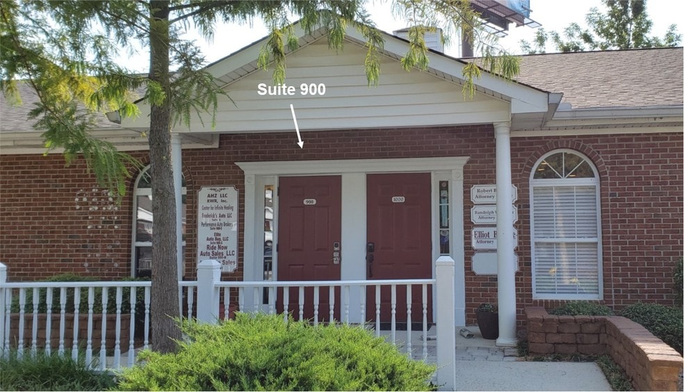 More Photos Of 106 Colony Park Dr, Cumming Office Residential For Lease