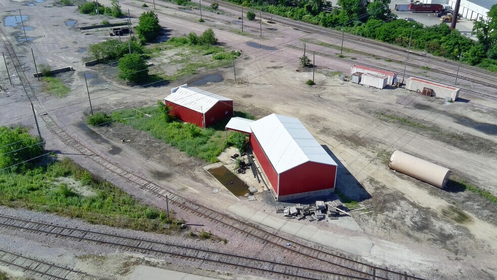 More Photos Of 1903 Beloit Ave, Janesville Industrial For Lease