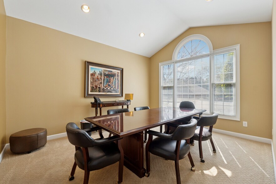 More Photos Of 301-304 Macy Dr, Roswell Medical For Sale