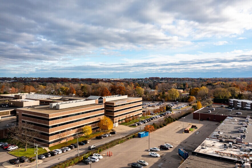 More Photos Of 1135 W University Dr, Rochester Hills Medical For Lease